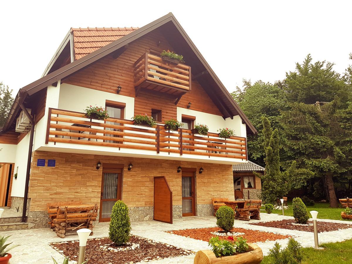 Guesthouse Green Valley Plitvička Jezera Exteriör bild