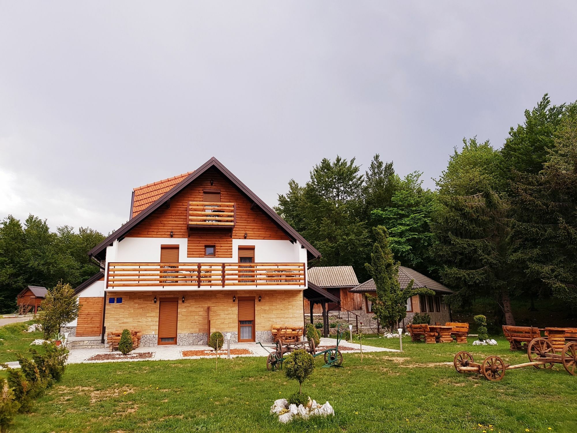 Guesthouse Green Valley Plitvička Jezera Exteriör bild